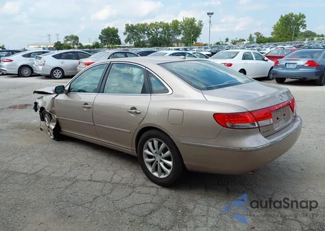 2008 Hyundai Azera Se/Limited z USA, uszkodzony, nr VIN KMHFC46F38A301450